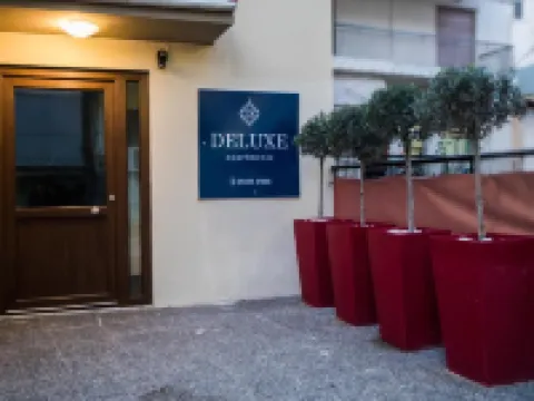 Deluxe Apartments - Free Parking Hoteles en Drama