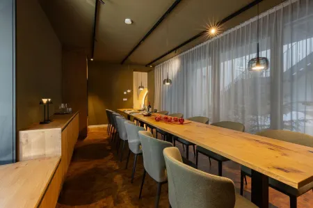 Boutique Hotel grüner Zweig Отели в г. Грюнхайн-Байерфельд