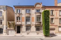 Fernand - 150m de la Cathédrale, Plein Centre - Encore Mieux Hotels in Orleans