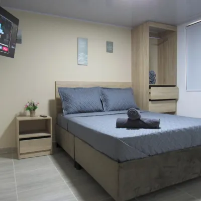 Lux Al Wafa Hotels near تويستاكيو