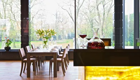 Herbarium Hotel & Spa Отели в г. Жнин