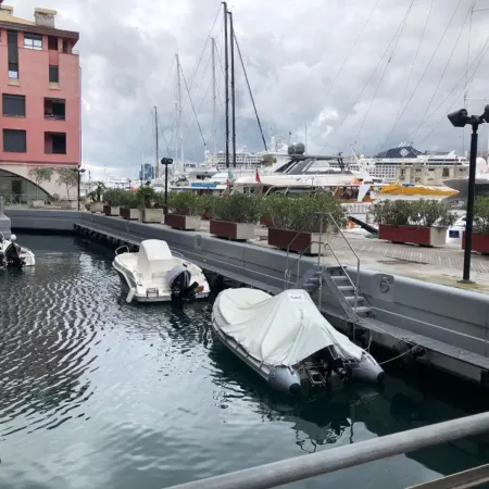 GuestHost - Porto Antico & Aquarium Flat