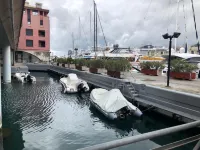 GuestHost - Porto Antico & Aquarium Flat