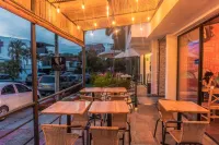 Hotel Alamos Del Parque - 3 ดาว
