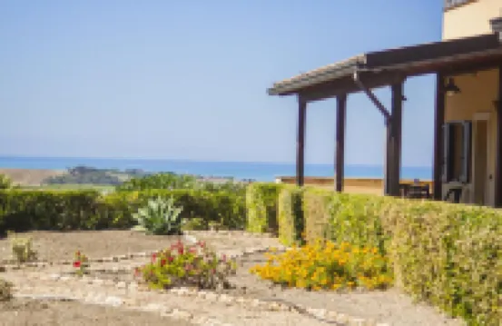 吉貝薩庭院酒店 鄰近Castello Chiaramontano的酒店