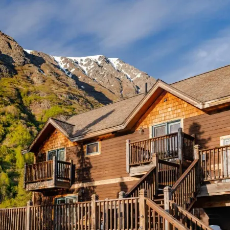 Inn at Tern Lake