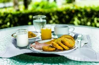 Riande Aeropuerto Hotel Casino - sarapan
