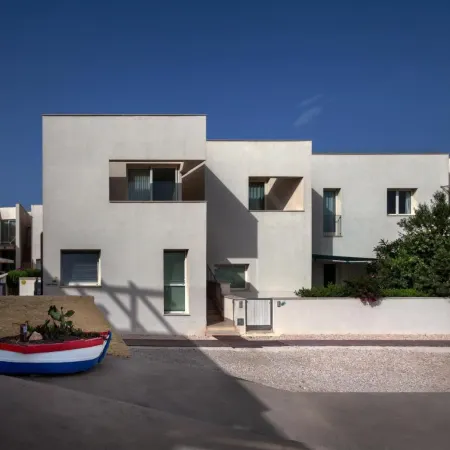Cala Palme Lampedusa Отели рядом с достопримечательностью «Пляж Кала-Мадонна»