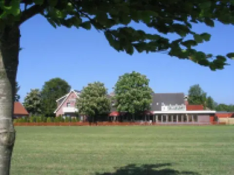 Landgasthaus Fecht Hoteles en Aurich