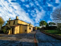 Il Podere Del Germano Reale Hotele w: Coriano