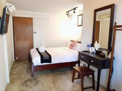 Niwas Ayutthaya Hotel di Phu Khao Thong