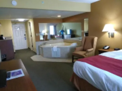 Baymont by Wyndham Clinton Hotels in Anderson County