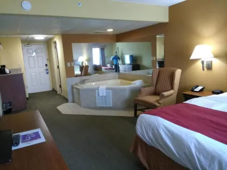 克林頓唄盟套房酒店