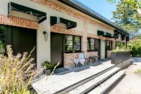 ザ・ローベック トレッペンフィアテル・ブランケネセ周辺のホテル