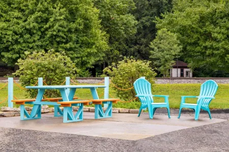 Dover Inn and Suites