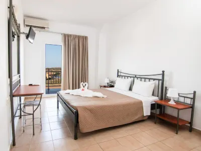 Chrissy's Paradise Hotels in Paralia Fodele