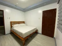 Max n Fe Hotels in der Nähe von University of Northeastern Philippines