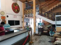 Kusum Hotel - parking