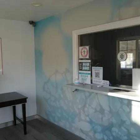 Avenue Motel