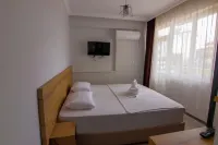 New Garden Hotel Side - Mountain view