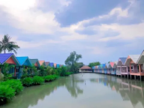 Baan Chay Namm Resort Hotels in Bang Sao Thong