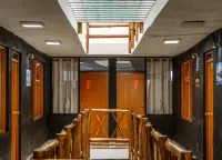 KW Hotel فنادق في أويوني