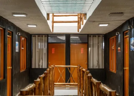 KW Hotel Отели в г. Уюни