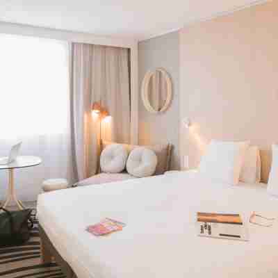 Novotel Bordeaux Lac Rooms