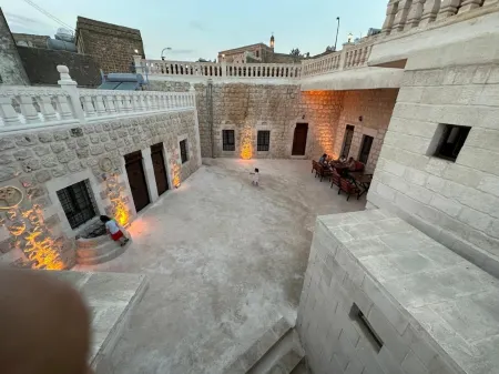 Sikeft Otel Отели рядом с достопримечательностью «Celal Nasıroğlu Parkı»