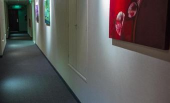 Howard Johnson by Wyndham Yerba Buena