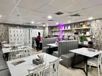Bliss Square Hotel