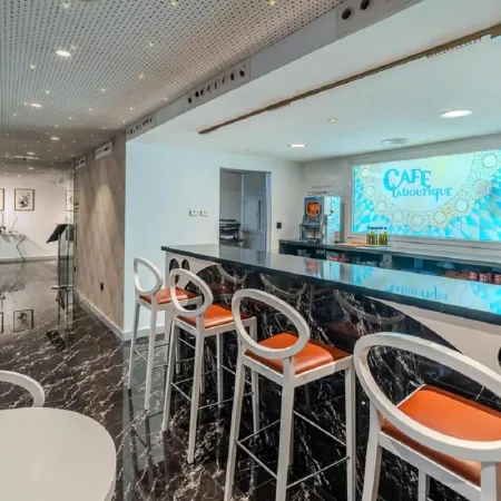 La Boutique Puerta Osario Отели рядом с достопримечательностью «Башня Мальмуэрта»
