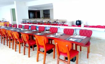 Kol Alayam Hotel