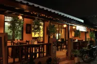 Andrea Hotel - Guest houses