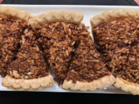 กรีนริเวอร์ โฮเทลแอนด์รีทรีท