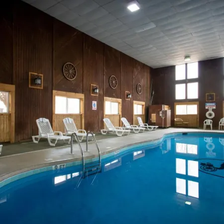 Carriage House Country Club