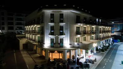 Hotel Mistral Hotels near крепост Бизоне