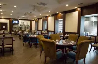 Atyrau Dastan Hotel - parking