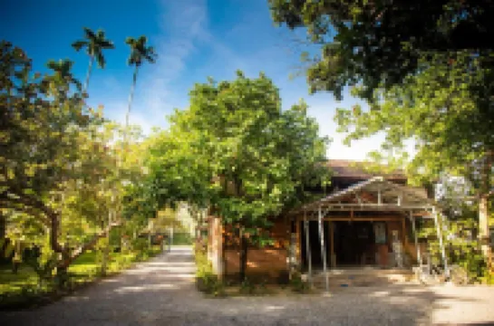 Cat Tien Farm Stay Hotels in Nam Cat Tien