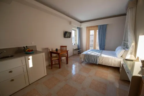 Saga Hotel فنادق في Poros