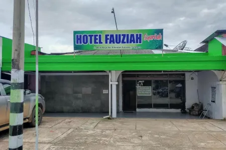 Fauziah Hotel Syariah Kendari Отели в г. Mandonga