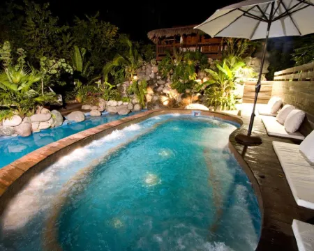 Villas Sur Mer Hotels in West End