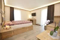 Wellness Hotel Dolomia Hotels in Soraga