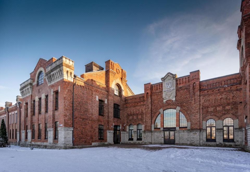 Dunten Hotel - Housity