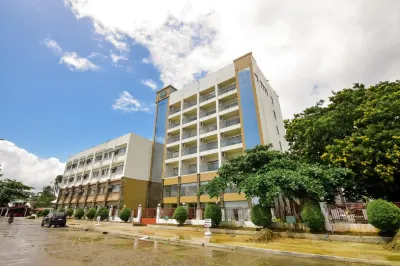 Hotel Tavern Surigao Hôtels à proximité de : Bible Baptist Church Surigao