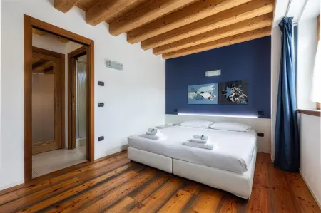 Residence Garibaldi Отели в г. Muggia