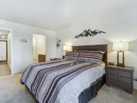 10 Mi to Palisades Tahoe! Condo with Game Room Hotels in Dollar Point