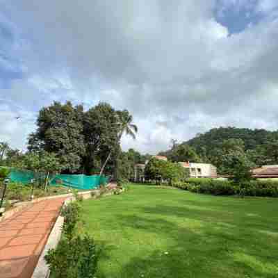 Avhyay Resort Hotel Exterior