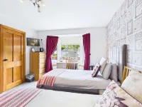 Dunroamin Bed and Breakfast
