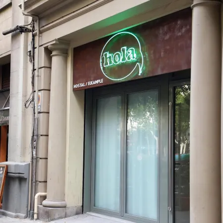 Hola Hostal Eixample